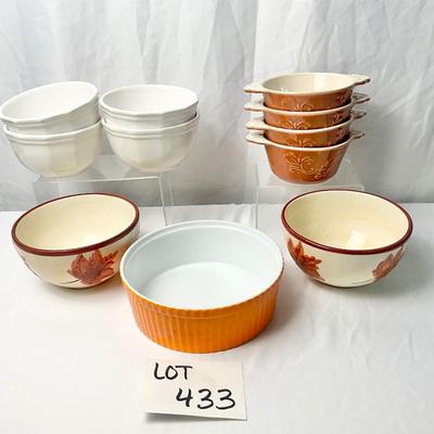 Lot S 433 Pfaltzgraff Bowls Lot