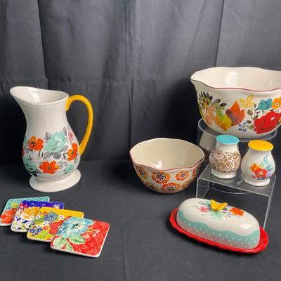 Lot. S 437 The Pioneer Woman Lot (11pcs)
