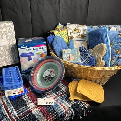 Lot S 440 Lighthouse Themed Basket