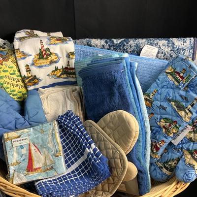 Lot S 440 Lighthouse Themed Basket