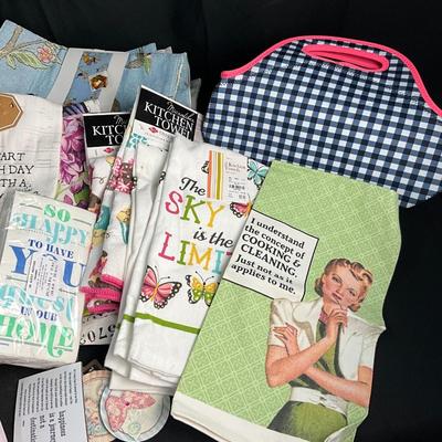 Lot R 449 Fun, Wordy Tea Towels and more Lot