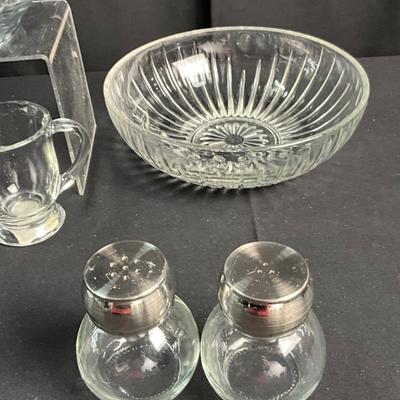 Lot R 451 Clear Glass Serving Bowls / Clear Glass Shakers / Creamer / Sugar / Butter Dish