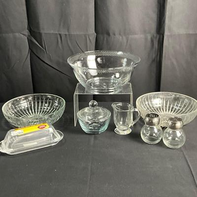 Lot R 451 Clear Glass Serving Bowls / Clear Glass Shakers / Creamer / Sugar / Butter Dish