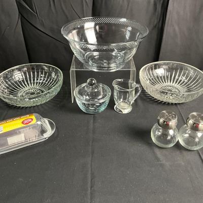 Lot R 451 Clear Glass Serving Bowls / Clear Glass Shakers / Creamer / Sugar / Butter Dish