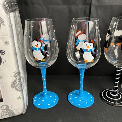 Lot R 458 Love My Penguins Lot
