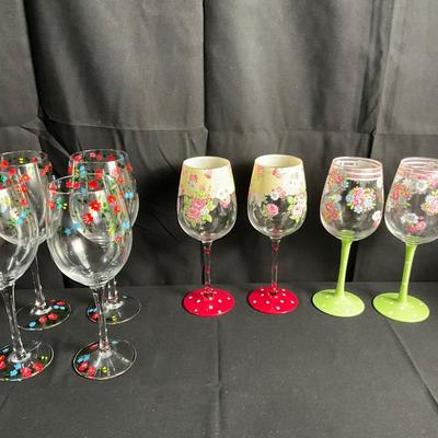 Lot R 462 Lot of Eight Floral Wine Glasses