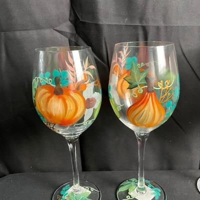 Lot R 464 Seasonal Wine Glasses