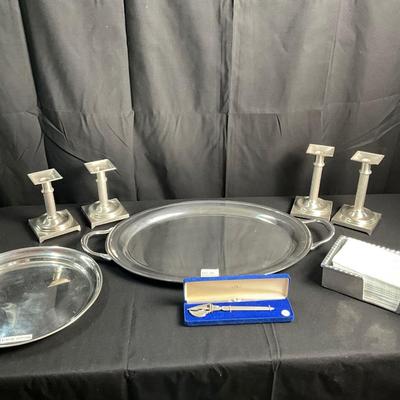 Lot T 465 Lot of Pewter Decor