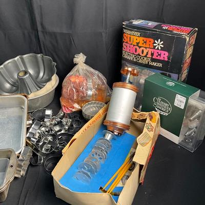 Lot T 468 Cakes / Cookies / Muffins & more