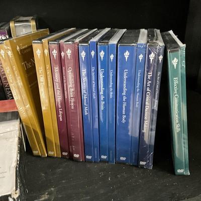 Lot U 472 NIB SONY DVD Player / DVD Movies / Trainings
