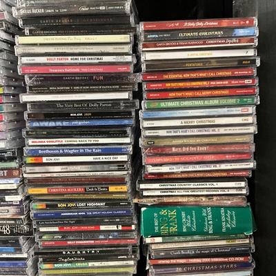 Lot U 473 Large Lot of CD’s / Few Records