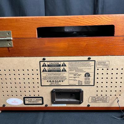 Lot T 481 NEW CROSLEY CR703 Three Speed Turntable/CD / Cassette/AM?FM Radio, Multi Music System
