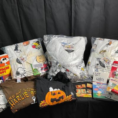 Lot T 489 If You’re A Peanuts Fan Lot