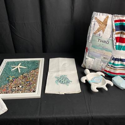 Lot T 497 Beautiful Turtle/Sea Glass Lot