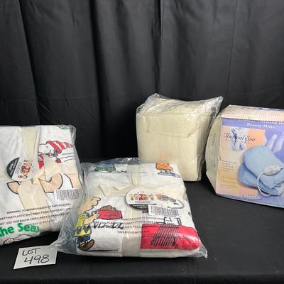 Lot T 498 NWT Pair of Peanuts VelvetSoft Throws / NWT Full Size Jersey Sheet Set / NWT Professional Heated Mitts