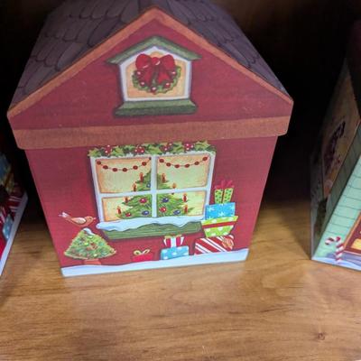 Holiday Gift Boxes Cute House Boxes (LR)