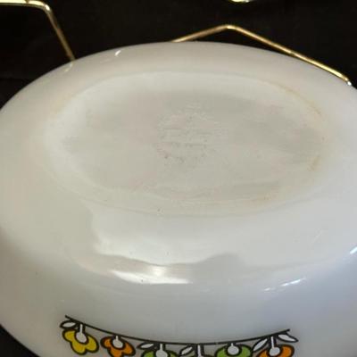 Vintage Anchor Hocking Casserole Dishes