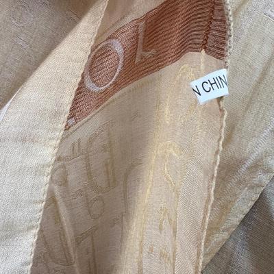 8 Piece Women’s Scarf Mixed Lot