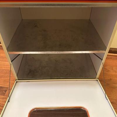 Wolverine Metal Vintage Oven & Sink