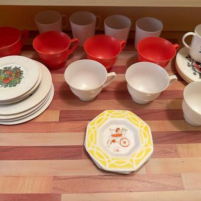 Wolverine metal refrigerator & hutch set