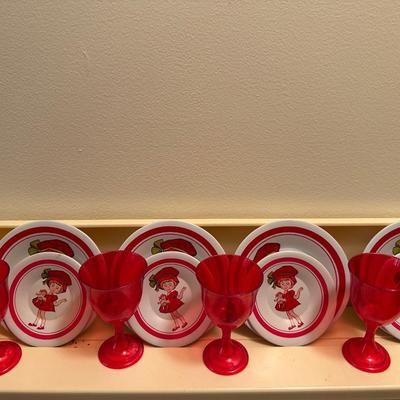 Wolverine metal refrigerator & hutch set