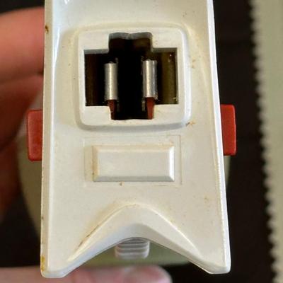 Vintage Corning Ware and General Electric Kitchen Items