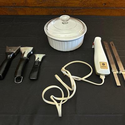 Vintage Corning Ware and General Electric Kitchen Items