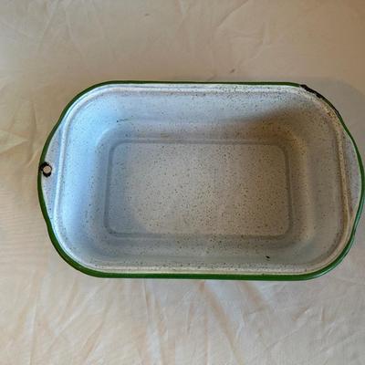 ENAMEL BOWL AND BAKING DISH
