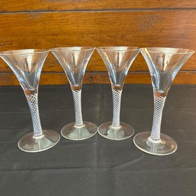 Vintage Delicate Champagne/Wine Glass with Swirl Stem Design