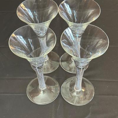 Vintage Delicate Champagne/Wine Glass with Swirl Stem Design