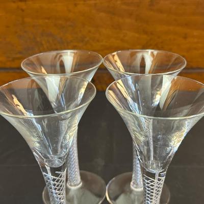 Vintage Delicate Champagne/Wine Glass with Swirl Stem Design