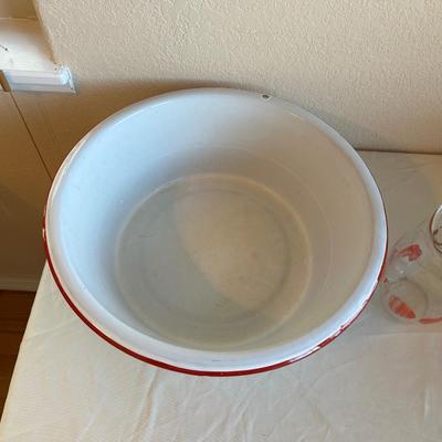 LARGE ENAMEL BOWL WITH 50's GLASS PITCHER AND NAPKIN HOLDER