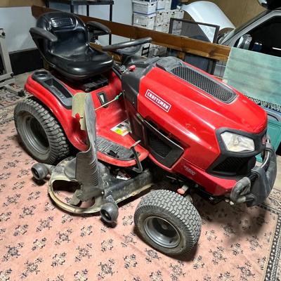 Lot 7 Craftsman riding mower