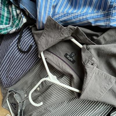 Lot 16 mens long sleeve shirts (8) XL