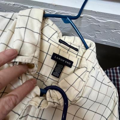 Lot 17 mens long sleeve shirts (7)