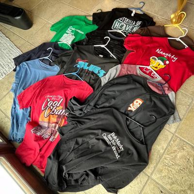 Lot 21 mens Graphic t-shirts short sleeve (12) L-XXL