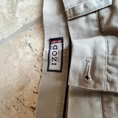 Lot 26 mens tan shorts (3) sizes (40) (38) (L)