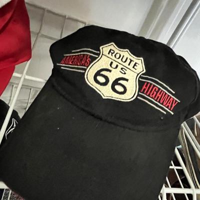 Lot 32 Ballcaps (11)