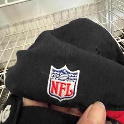 Lot 32 Ballcaps (11)