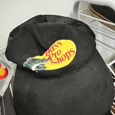 Lot 32 Ballcaps (11)