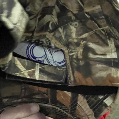 Lot 32 Ballcaps (11)