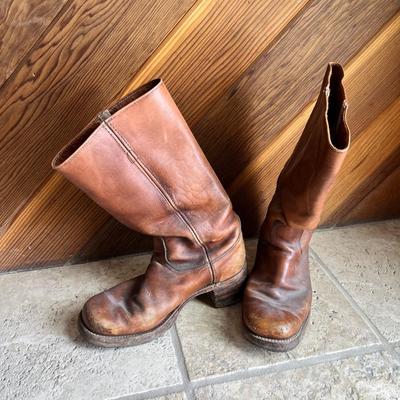Lot 35 mens brown boots Frye size 10D