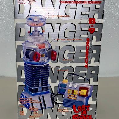 1998 Classic Series Lost in Space B-9 Remote Control Robot - MIB