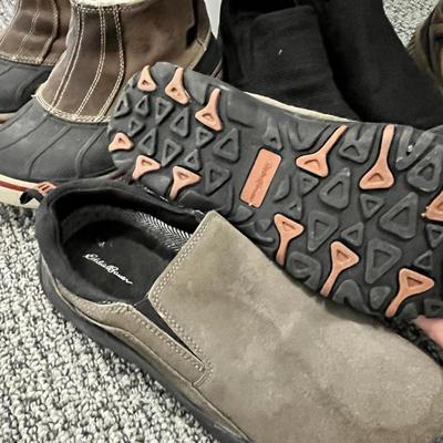Lot 38 mens boots, slip on shoes 4 pairs (size 9 & 10)