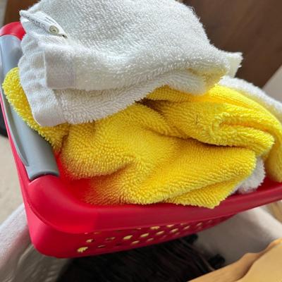 Lot 45 wicker hamper, wash clothes, thermometer, back scratcher and shoehorn