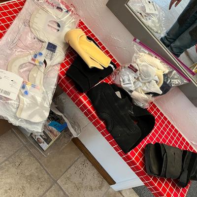 Lot 48 Medical items