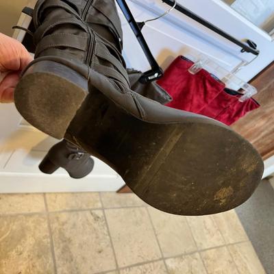 Lot 5 womens tall boots red (8.5) brown (8.5)