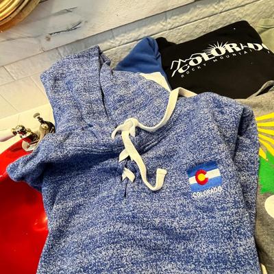 Lot 58 Colorado sweatshirts and hoodies L-XL