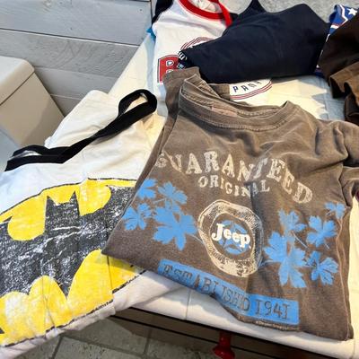Lot 62 womens beer t-shirts (7) (M, L)