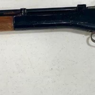 Early Model Crosman Air Rifle